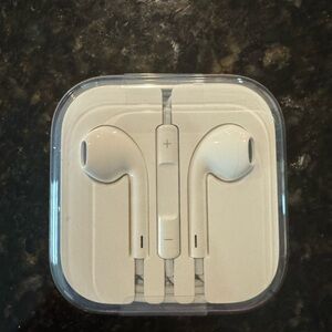 Apple White Earbud Headphones